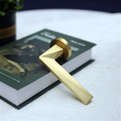 Široko korištena lijepa zlatna okrugla kvaka za vrata